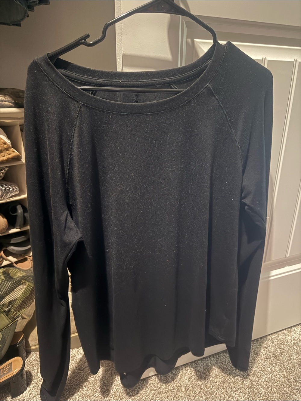 ALL IN MOTION - Women’s Black Long-Sleeve Crew Neck Top